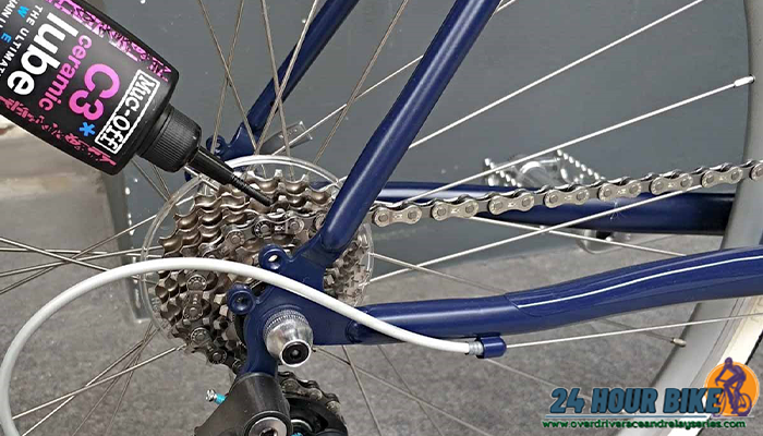 วิธีทำความสะอาดโซ่จักรยาน ในกระบวนการดูแลรักษาส่วนต่างๆของรถจักรยานนั้น โช่ ถือได้ว่าเป็นอีกส่วนที่สำคัญและได้รับความสกปรกมากที่สุดในบรรดาดา